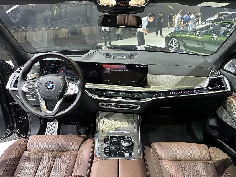 Thaco nhận đặt cọc BMW X7 2023 từ 75 tỷ đồng  CafeAutoVn